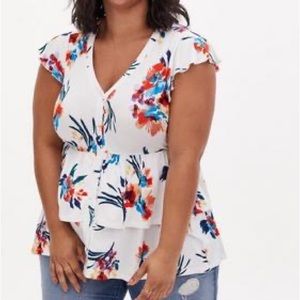Torrid super soft floral tee size 5